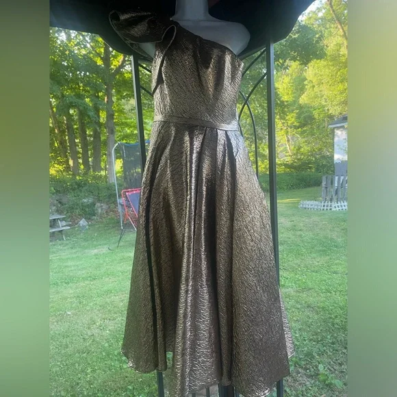 Mac Duggal Cocktail - 67906D Metallic A-Line Cocktail Dress
MAC DUGGAL - Picture 6 of 7